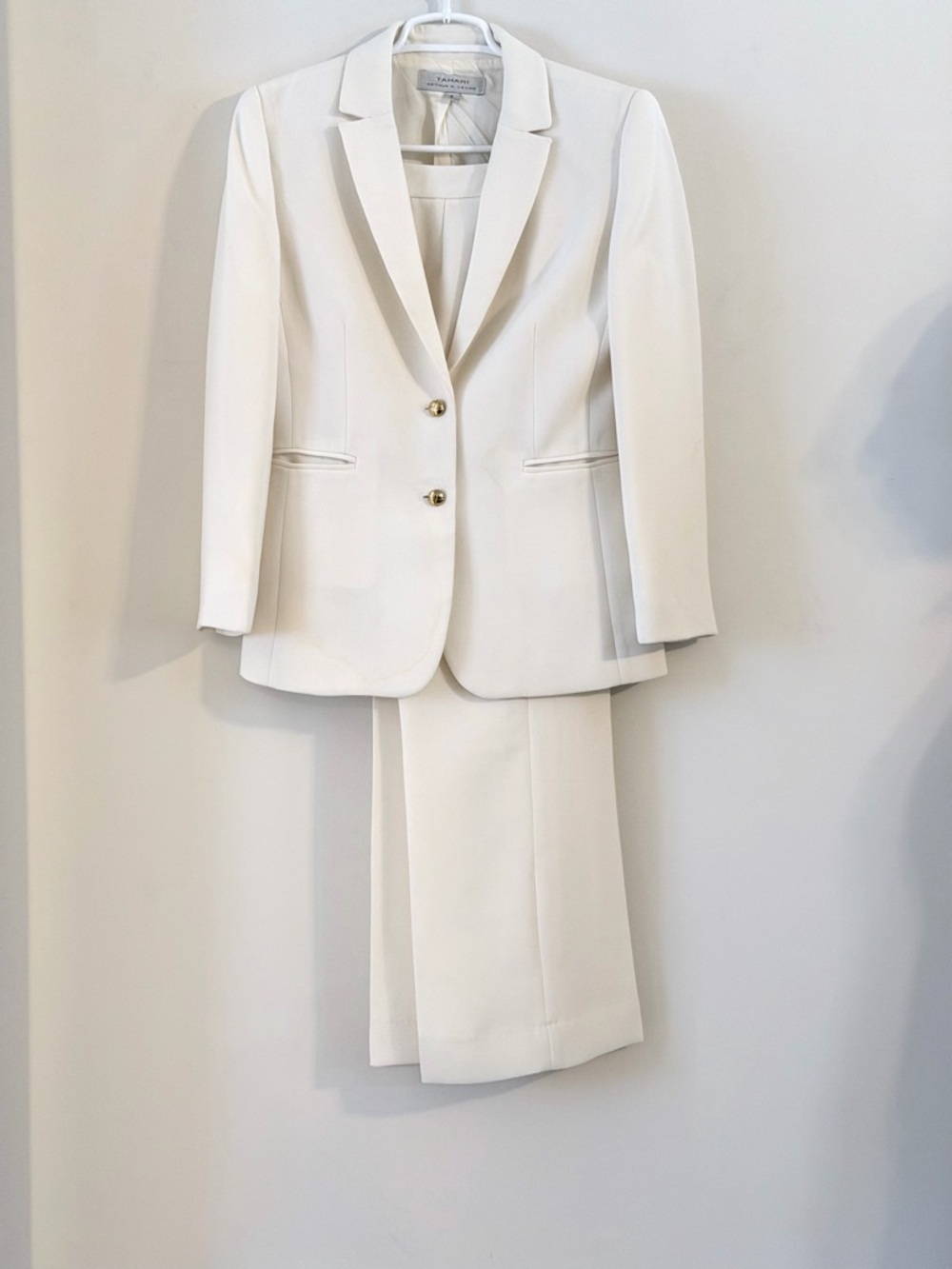 Tahari Arthur S Levine Cream Two-Piece Pants Suit - Classic Tailored Set Size 6 - Picture 6 of 14